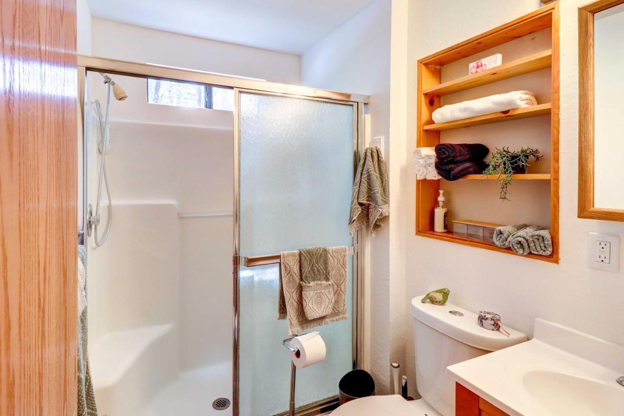 Lakeside Cabin Rental With Hot Tub - Close To Hiking パイントップ・レイクサイド エクステリア 写真