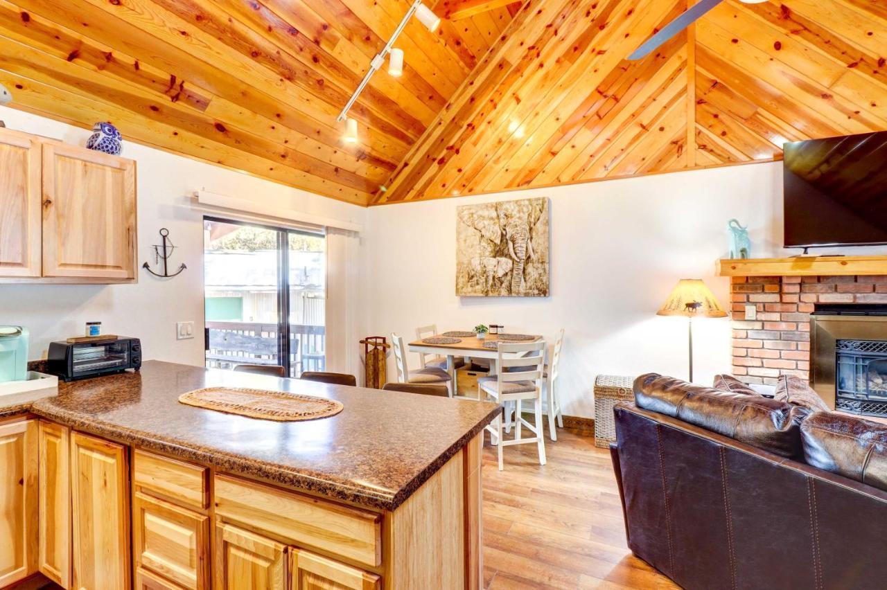 Lakeside Cabin Rental With Hot Tub - Close To Hiking パイントップ・レイクサイド エクステリア 写真
